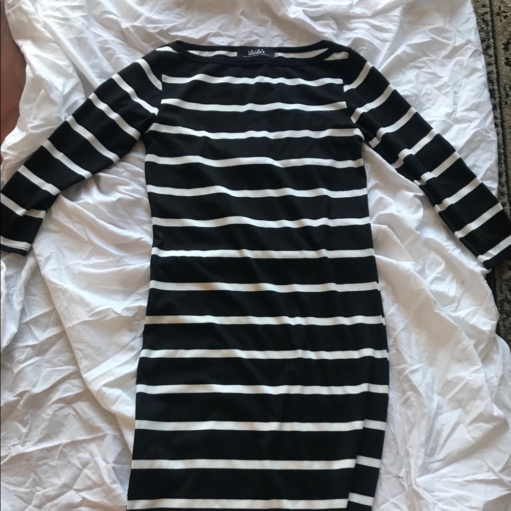 STRIPED LONG SLEEVED DRESS